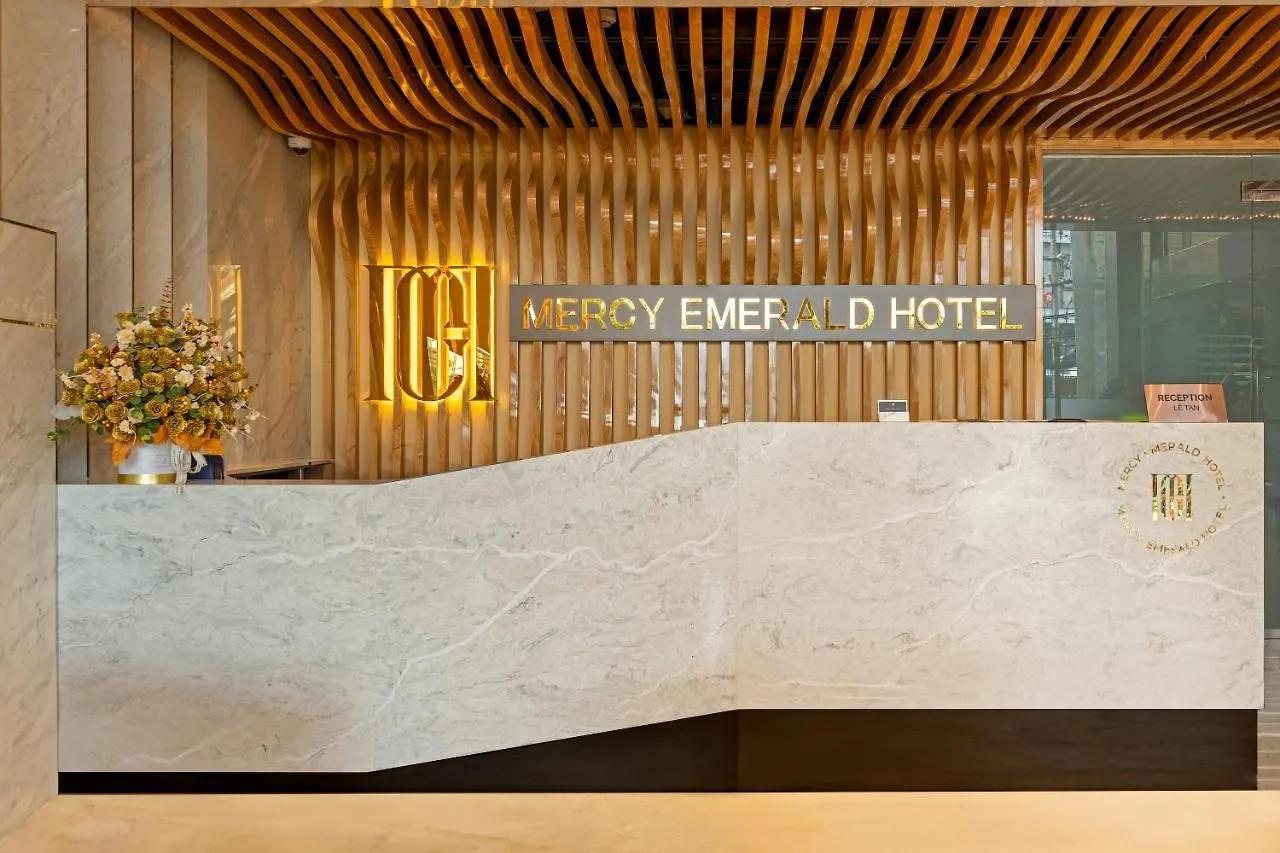 Mercy Emerald Hotel Da Nang