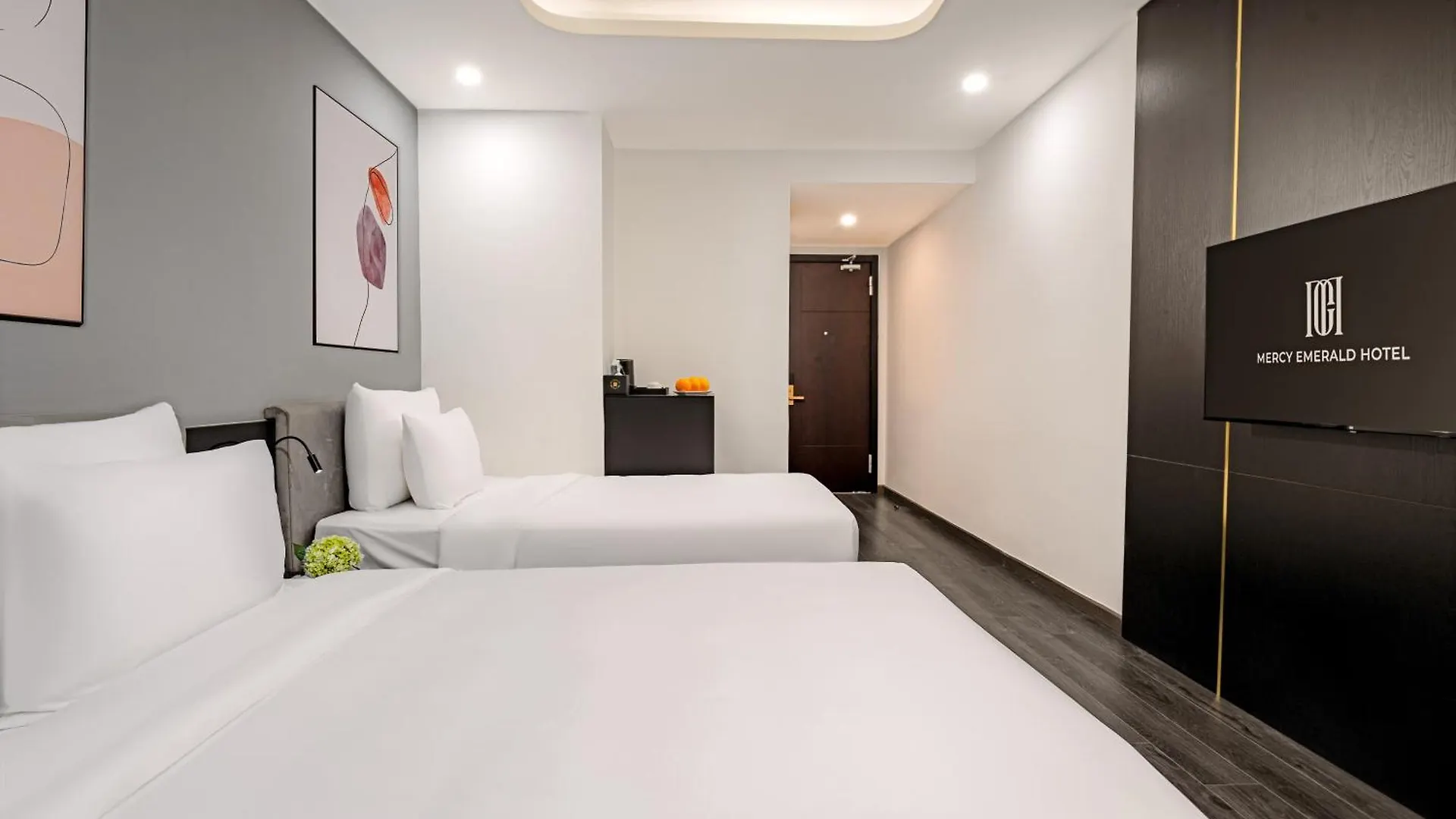 Mercy Emerald Hotel Da Nang Vietnam