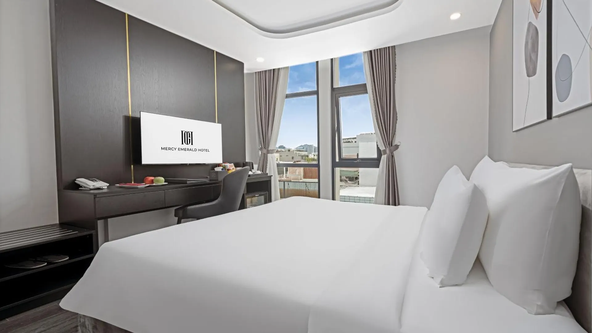 Mercy Emerald Hotel Da Nang