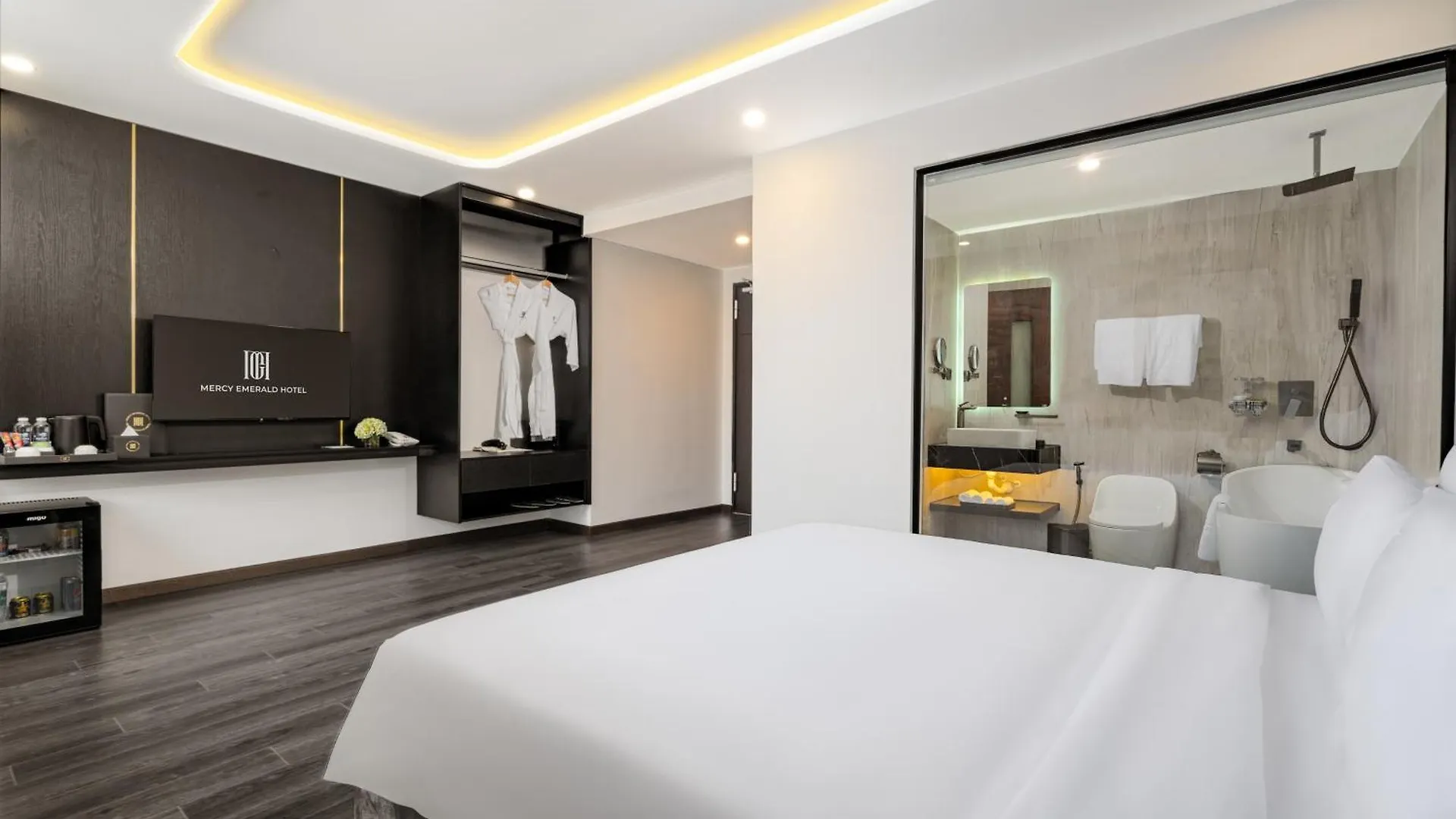 Mercy Emerald Hotel Da Nang