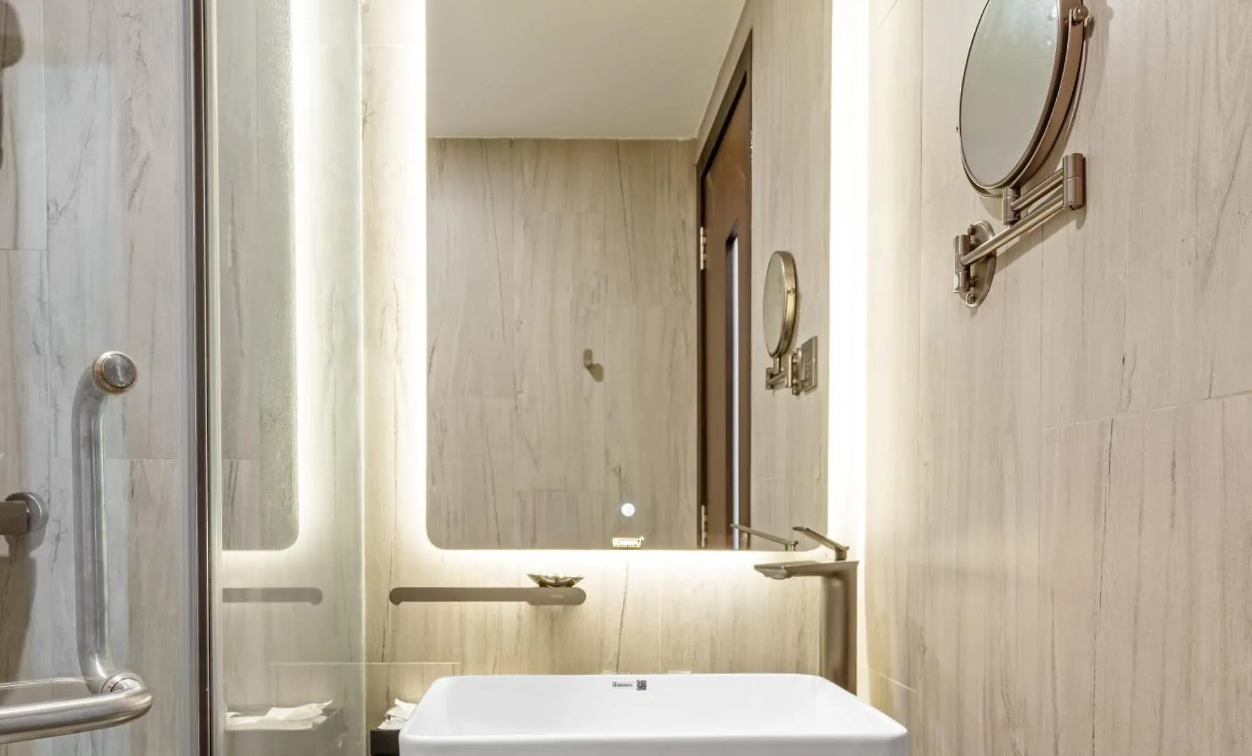 Mercy Emerald Hotel Da Nang 4*,