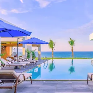 Deluxe Beachside ***** 다낭