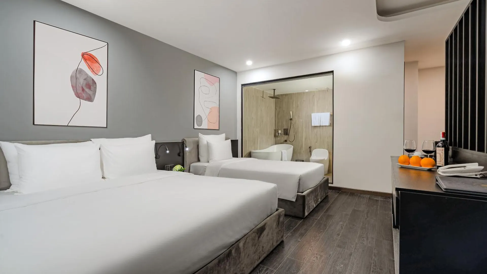Mercy Emerald Hotel ダナン市